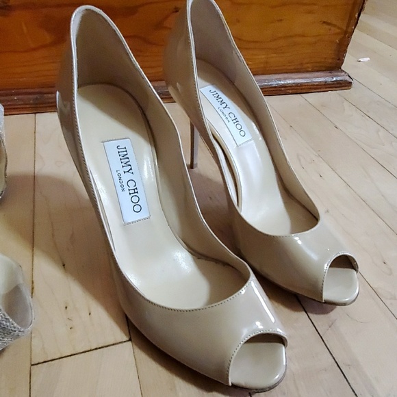 Tan Jimmy Choo heels different sizes - Picture 4 of 4